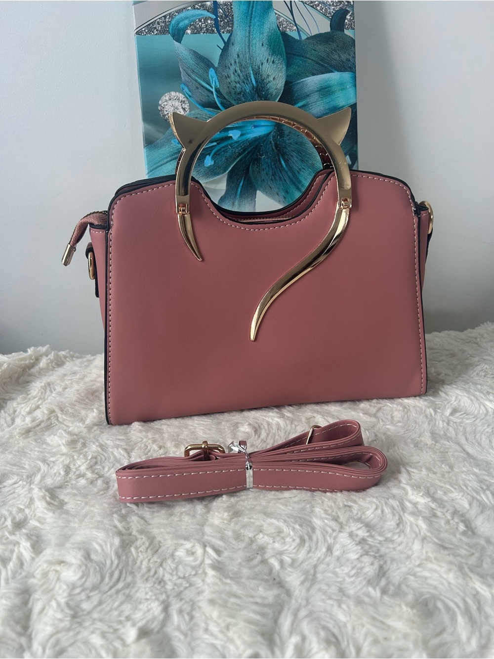 Women’s Dusty Rose Crossbody Bag with Gold Cat-Handle Accent